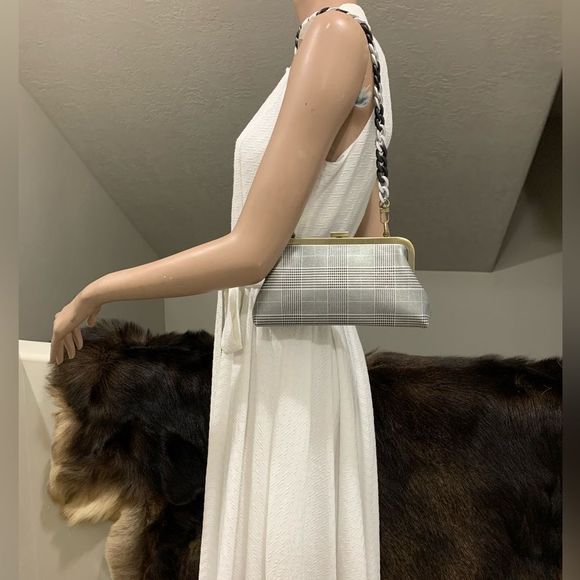 Handmade Genuine Leather Push-lock Clutch/Shoulder Bag/Crossbody & 2 Chains - Picture 6 of 16